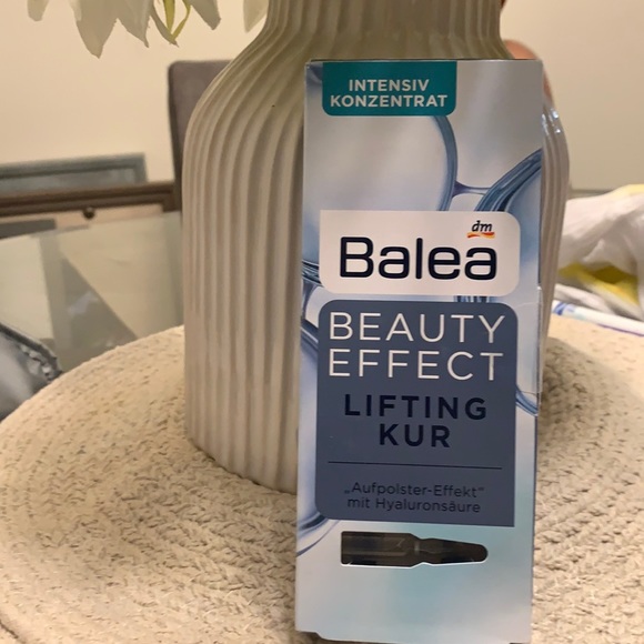 dm Balea beauty effect lifting Kur Intensiv Konzentrat - Picture 1 of 3